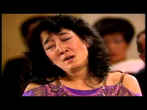 Mitsuko Uchida - W.A. Mozart Piano Concerto No.9 in E flat Major K. 271 