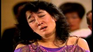 Mitsuko Uchida - W.A. Mozart Piano Concerto No.9 in E flat Major K. 271 