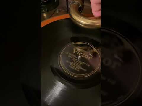 “If You Knew Susie” Billy Murray w/Jack Shilkret’s Orchestra 1925 on the 1928 8-12 Victrola