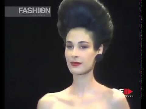 GENNY Fall 1988/1989  Milan - Fashion Channel