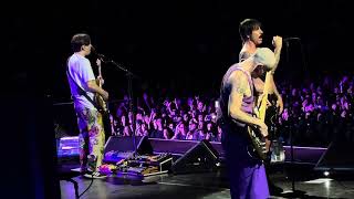 Red Hot Chili Peppers - Strip My Mind - Side Stage (Porto Alegre 2023)