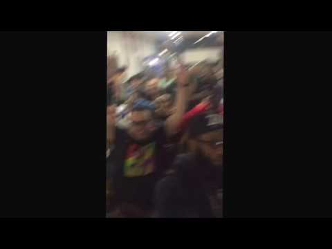 [Crowd Cam] Chris Hu beats Idom at NLBC! HYPE!