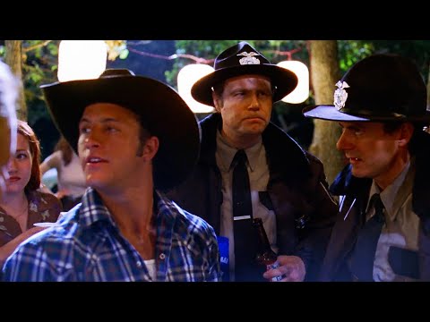 Varsity Blues 1999 - Tweeter Steals A Cop Car