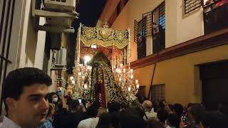 Esperanza de la Trinidad en calle Sol.Encarnación Coronada. Sábado Santo 2022.