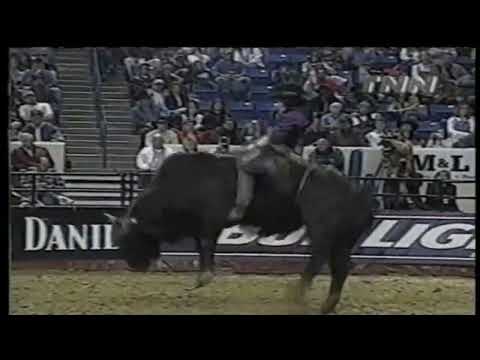 Barry Gullo vs Tub Thumper - 00 PBR Columbus, GA (85 pts)