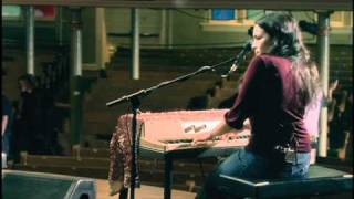 Norah Jones - What Am I to You?