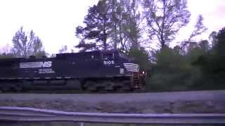 preview picture of video 'Norfolk Southern 322 NB Chase in Powder Springs,Ga 04-13-2014©'