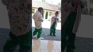 Download lagu @ TK MUSLIMAT NU JARIT 03 Lomba memasang kancing baju mp3