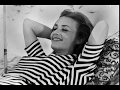 Jeanne Moreau sings - "Dans l'Eau du Temps"