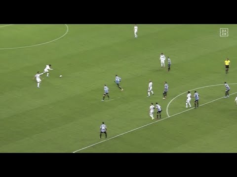 Unglaubliches Freistoßtor im Achtelfinale der Copa Libertadores | DAZN