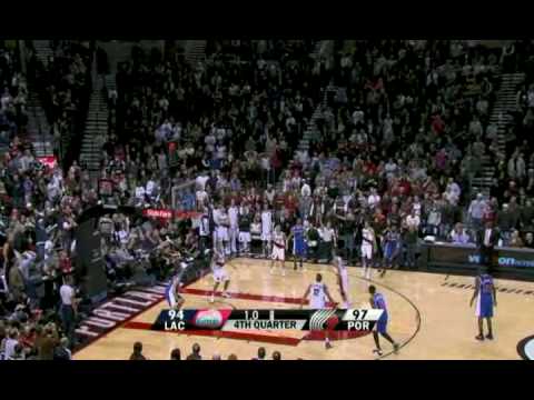 Steve Blake Chokes, Baron Takes Advantage