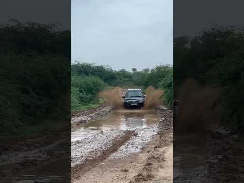 Tata safari storme off-roading