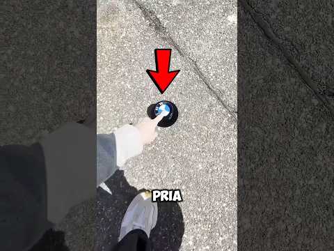 kepencet tombol hitam malah jadi mobil AI.