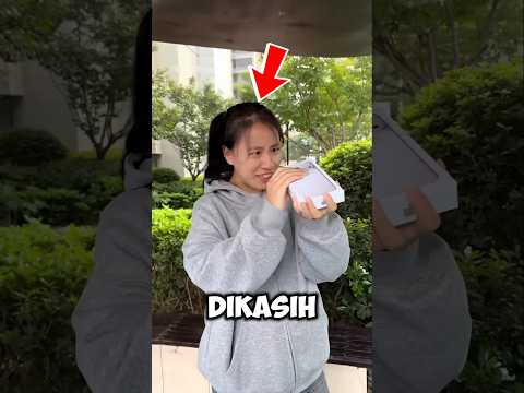 Dia Buang iPhone Baru Karena Hal Konyol Ini