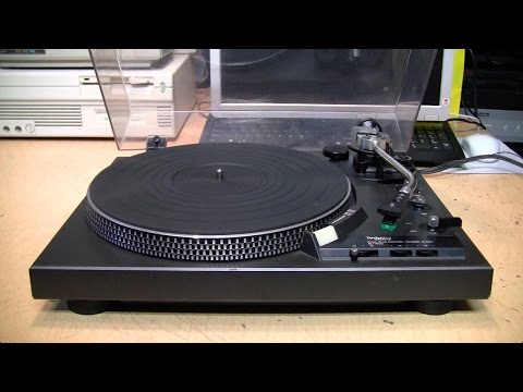 Technics SL-1900 Turntable 1977 - Charcole image 8