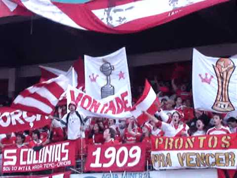 "Seja Mais Guerreiro" Barra: Guarda Popular • Club: Internacional