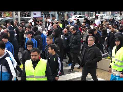 Une marée humaine à Creil en hommage à Karim El Bouayadi