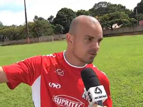 Elenco do Comercial MS se apresenta para treinamentos