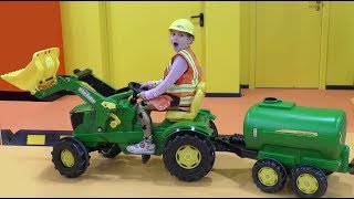 Download lagu Sofia Plays in the city of Professions for Kids, rides a Tractor and Excavator. mp3