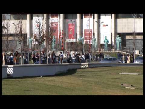 Si u zgjua Tirana këtë mëngjes 2 Janar 2013
