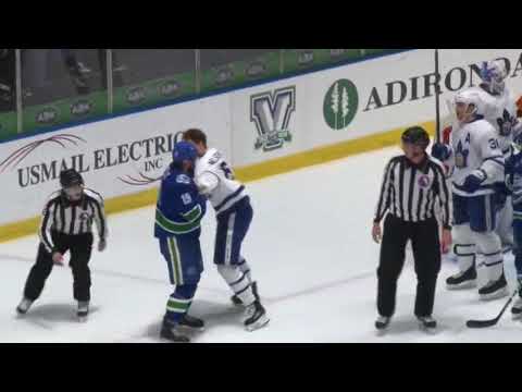 Andrew Nielsen vs Cole Cassels
