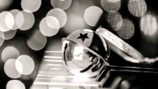 Paul McCartney - The Christmas Song (Chestnuts Roasting On An Open Fire)