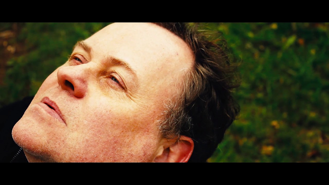 "Das Mädchen und der Bulle" Offizieller Trailer