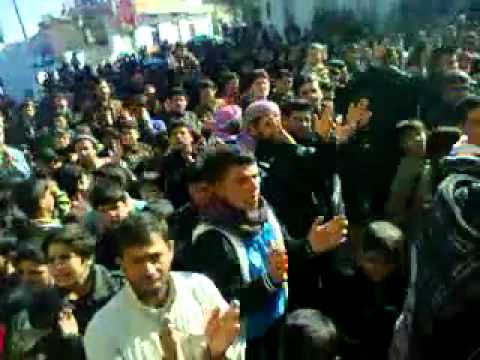 مظاهرة في بلدة اللطامنة في ريف حماة في جمعة "معتقلي الثورة"