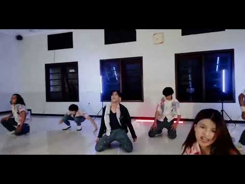 Olivia Rodrigo - brutal (Lyrics)