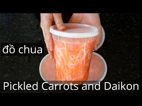How to make Đồ Chua, pickled carrots and daikon.
