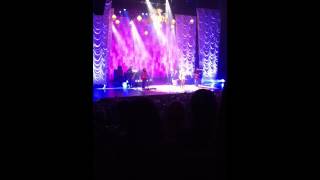 Jennifer Nettles singing Good Time to Cry!