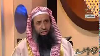 صورة ما حكم مصافحة العجائز ؟ الشيخ عبد المحسن الزامل