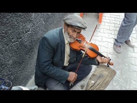 Sokakta Şarkı Söyleyen 10 Mükemmel Ses