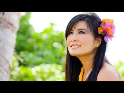 Thể hiện bởi Hạ Vy