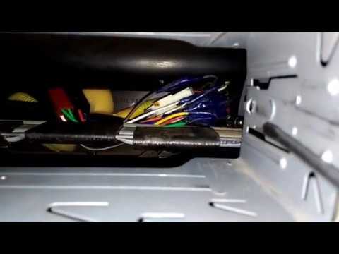 JVC KW XR417 как снять - Простой способ снять JVC KW XR417