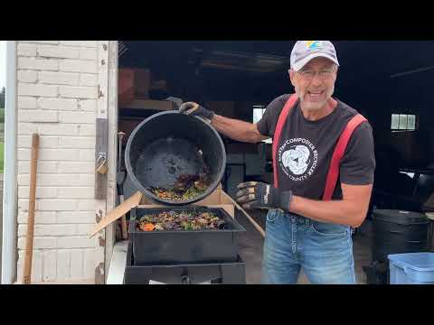 How to set up a Worm Factory 360 stacking worm bin.