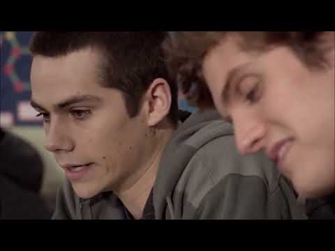 Teen Wolf 2x05 Stiles warns Issac about hurt Lydia. Allison fights Erica over Scott girl fight moa.