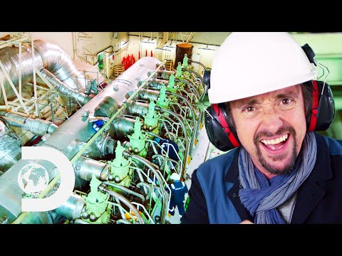 image-Do cruise ships have engine rooms?