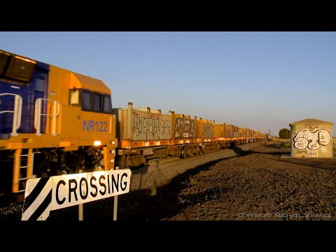 NR122 On 4MA5 Intermodal Container Freight (10/2/2021) - PoathTV Australian Trains & Railways