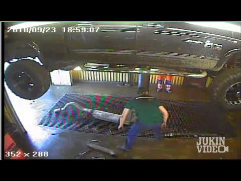 Big Truck Falls in Shop -Jukin Vault