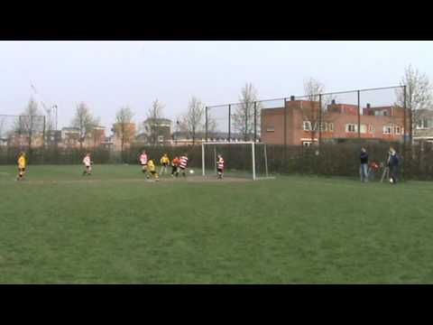 Reiger Boys E2 - Sporting Krommenie E1 2011 Doelpunt Nirav1