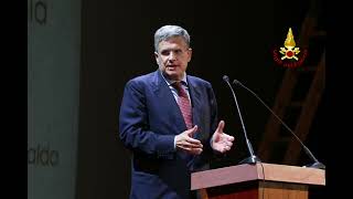 il-ricordo-del-terremoto-dell-80-e-la-grande-opera-dei-vigili-del-fuoco