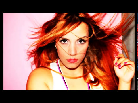 Seda Tripkolic & Elsa Ebru - Kendimi Uyutucam 2014