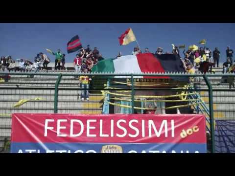 Ultras Atletico Catania festeggiano la promozione in Eccellenza