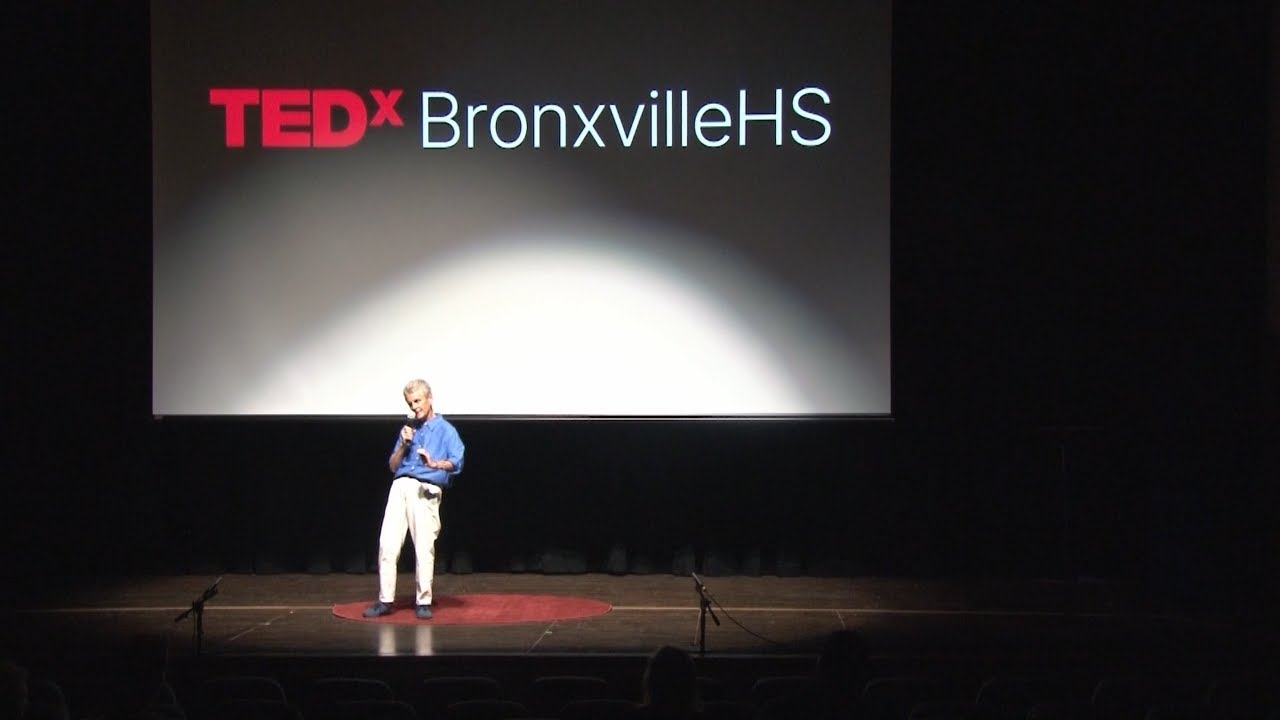 Beth Thomas on stage