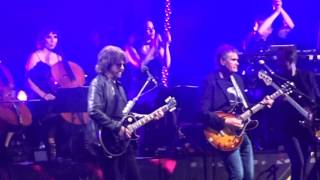 Jeff Lynne's ELO. 'Ma Ma Ma Belle' live at Wembley 24th June 2017.