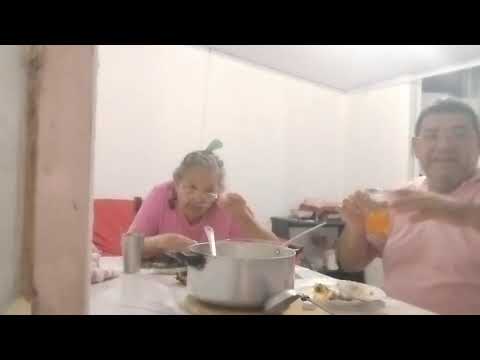 Mãe Leda Costa Jantando e Edvaldo Costa Aparecida de Goiânia 2025