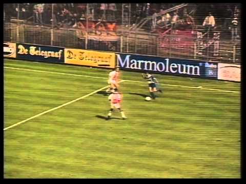 Ajax - Dordrecht'90 3-0 | Seizoen 1994 -1995 | Eredivisie Highlights | Video  | Studio Sport