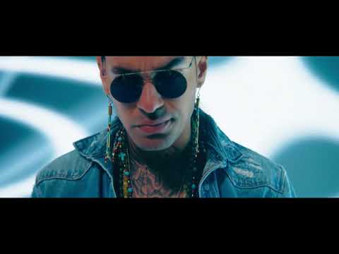 Nesty y Motiff cantando su nuevo tema Mala Gente en TN3