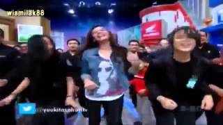 Download lagu All crew YKS joget keep smile BUKA SITIK JOS mp3